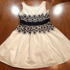 3/$25 Taylor Floral Lace A Line Dress